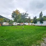 مكان تخييم Pirineos Jacetania 3000 كاستيلو دي جاكا
