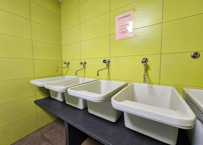 Camping Pirineos Jacetania 3000 *